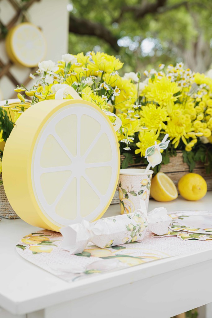 Lemon Capri Favor Boxes